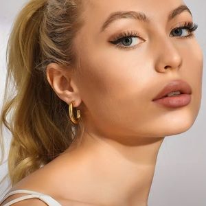 18k Gold Chunky C Shaped Hoop Earrings